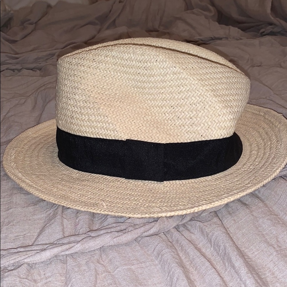 Old navy Beach hat NWOT